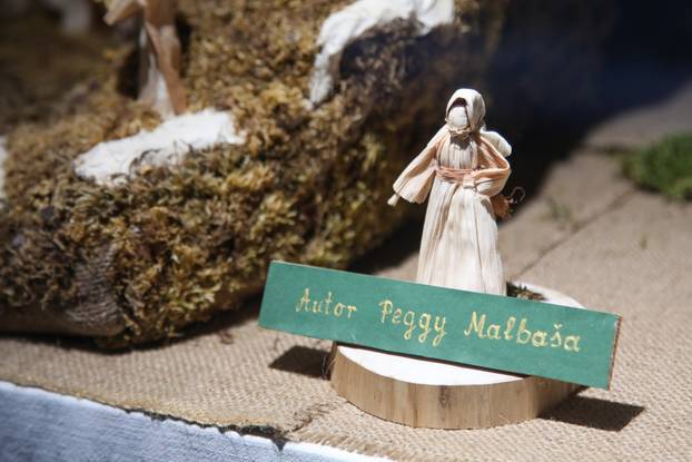 24sata Zagreb: Otvorenje izložbe jaslica Peggy Malbase