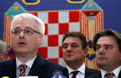 Josipović i oporba u Uredu razgovarali o krizi u zemlji