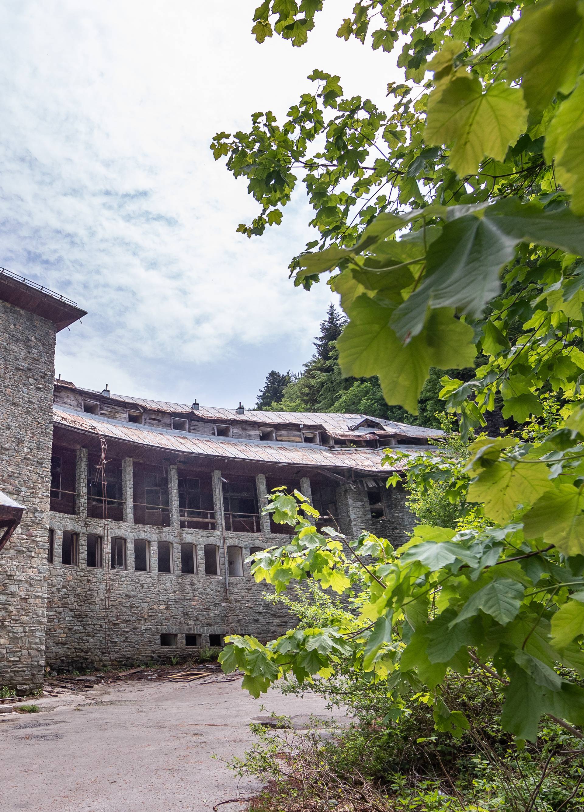 Opustošena Titova vila Izvor: Jeziva slika nekadašnje raskoši