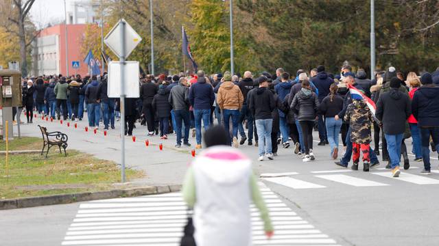 Obilježena 32. obljetnica stradanja vukovarske četvrti Borovo naselje