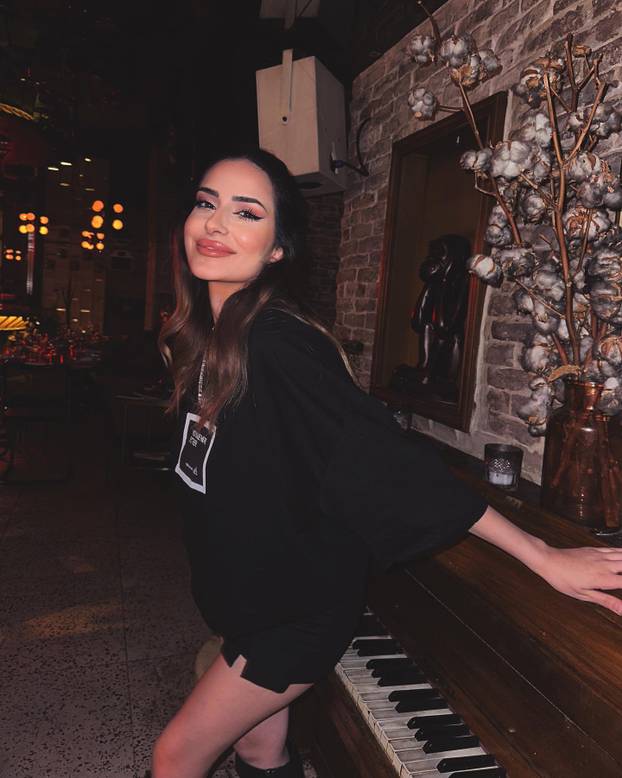 FOTO Bivši dinamovac rastao se s Hrvaticom, sad ljubi 12 godina mlađu Turkinju: 'Moja ljubav'