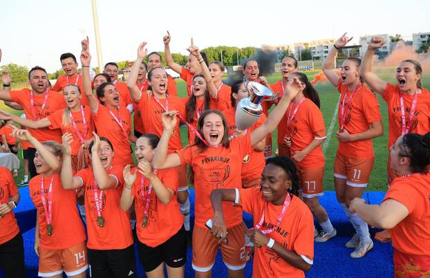 Nogometašice Agrama prvi put u povijesti osvojile naslov prvakinja Hrvatske