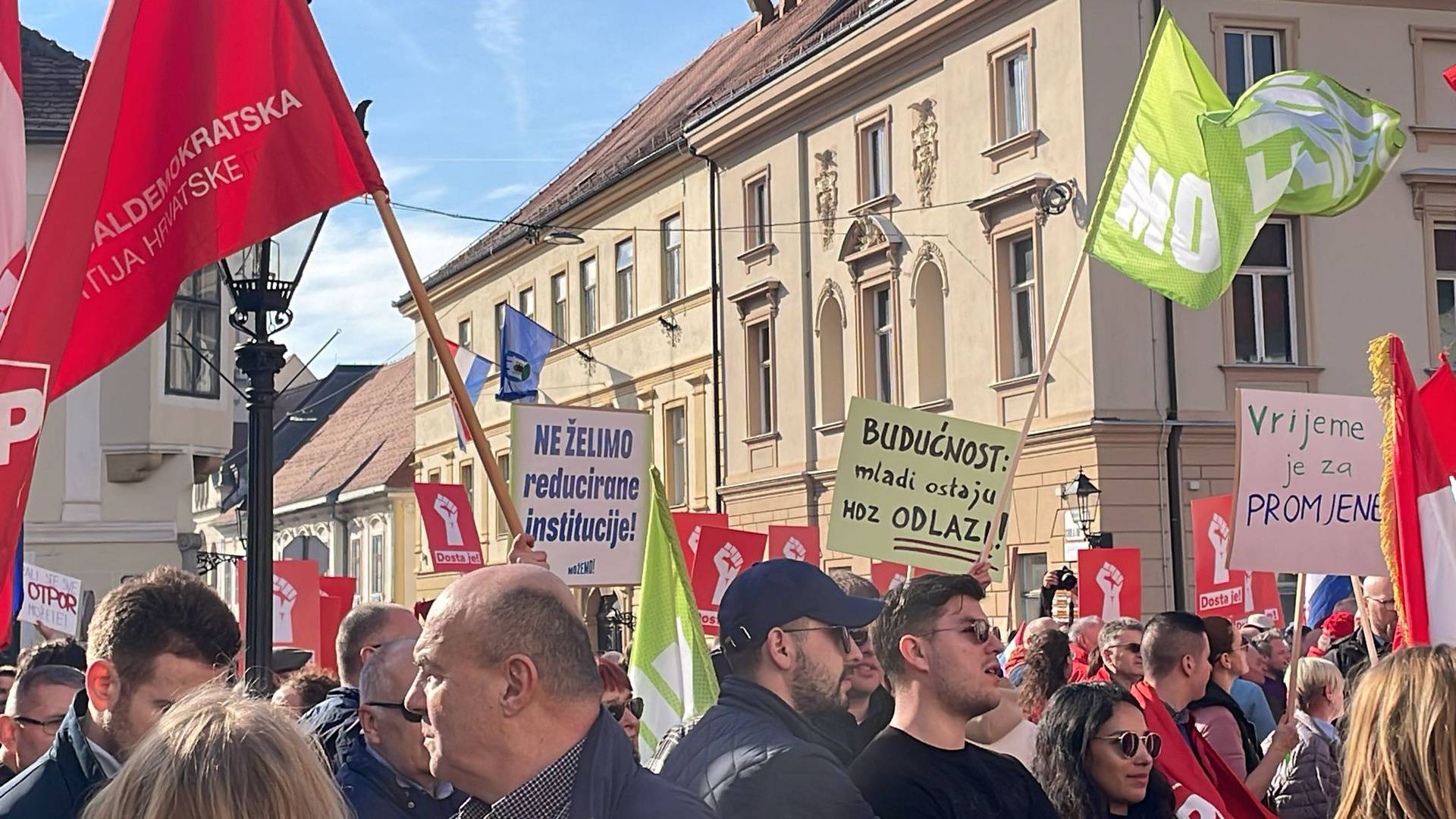 Veliki prosvjed na Markovu trgu. Tisuće su tražile odlazak premijera Plenkovića: 'Dosta je'