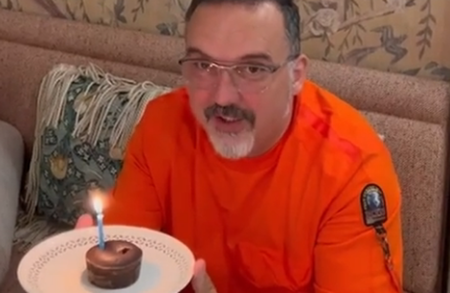 Velika transformacija Cetinskog: Od ćelave glave do novih kovrča