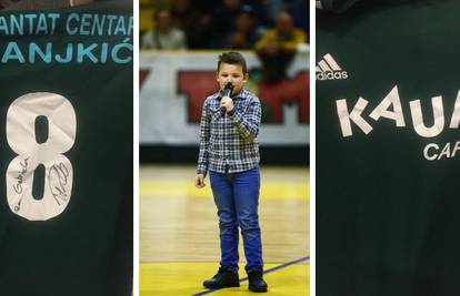 Mario Pašalić poklonio je dres ''Malom Miši'' Gabrielu Čačiću!