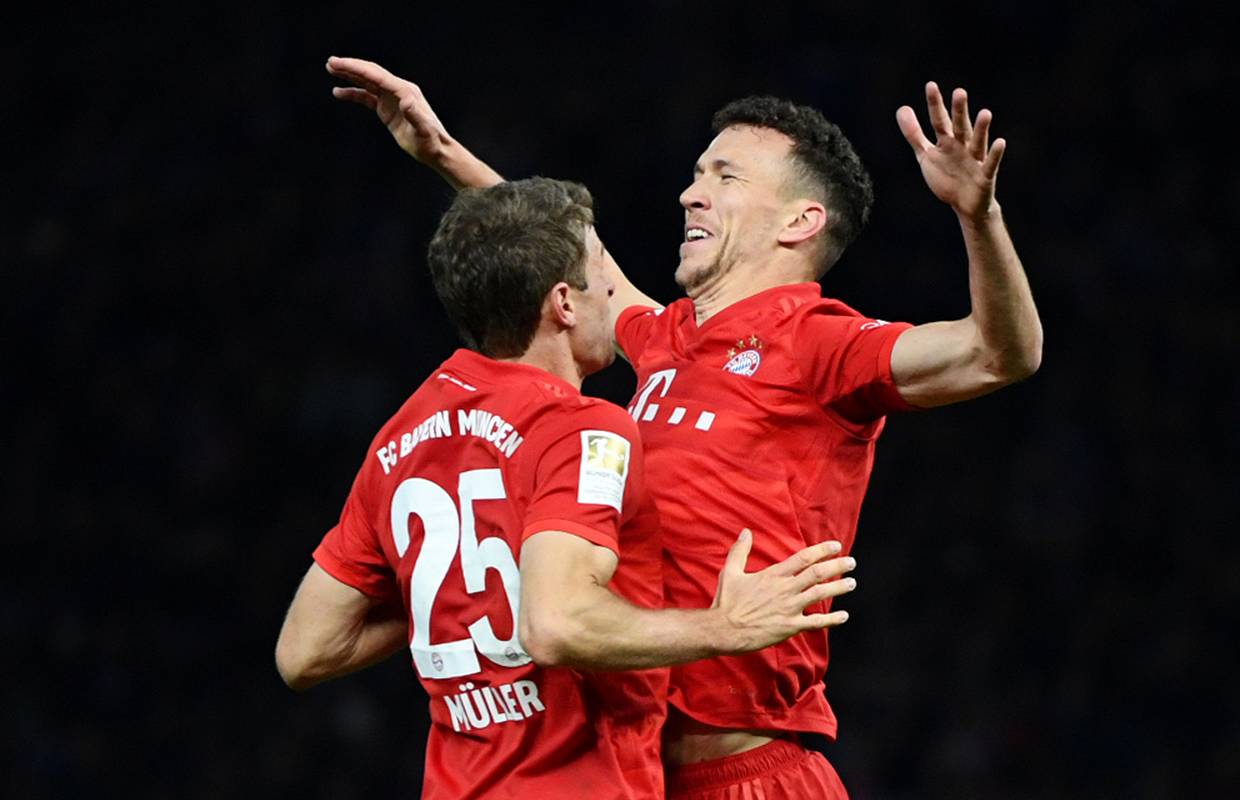Bayern razbio Schalke! Perišić asistirao, Olmovi dečki izgubili