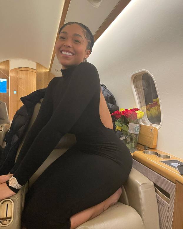 FOTO Djevojka NBA zvijezde na utakmici otkrila previše. Ili ne?