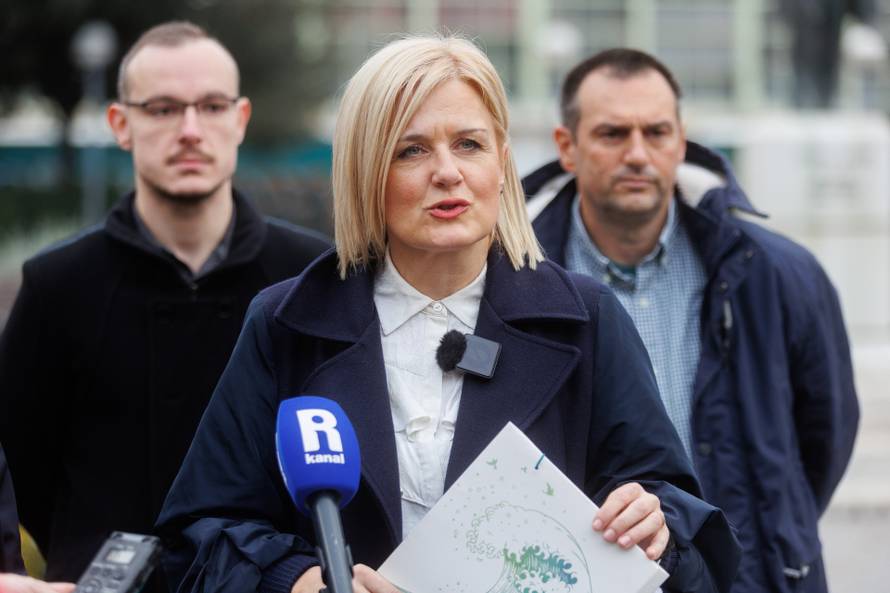 Konferencija za medije nezavisne  kandidatkinje za gradonačelnicu Rijeke Ive Rinčić