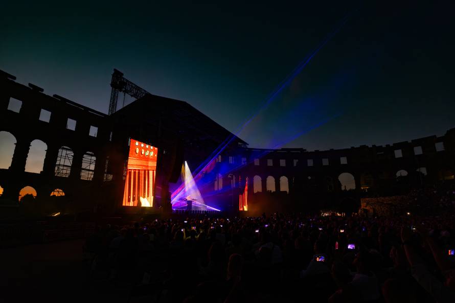 Jean-Michel Jarre dignuo Pulu na noge! 'Malo ću vas provesti kroz svoju 'kuhinju', uživajte!'