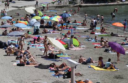 Spas od toplinskog vala: Plaže su jučer bile krcate kupačima!