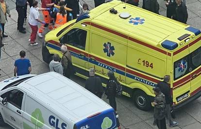 Na Trgu bana Jelačića kombi udario dijete i još jednu osobu: 'Ljudi su vrištali, strašan prizor'
