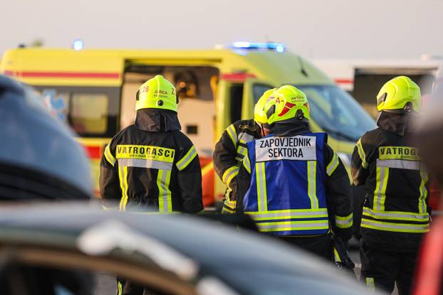 Zagreb: U blizini naplatne postaje Sveta Helena održana je vježba "Sigurnost 25"