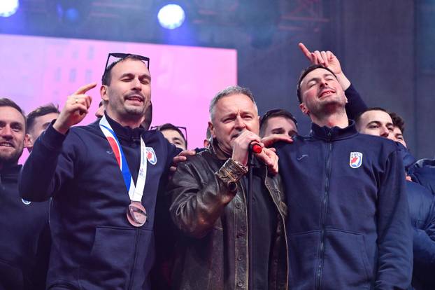 Zagreb: Marko Perković Thompson nastupio na svečanom dočeku hrvatske rukometne reprezentacije