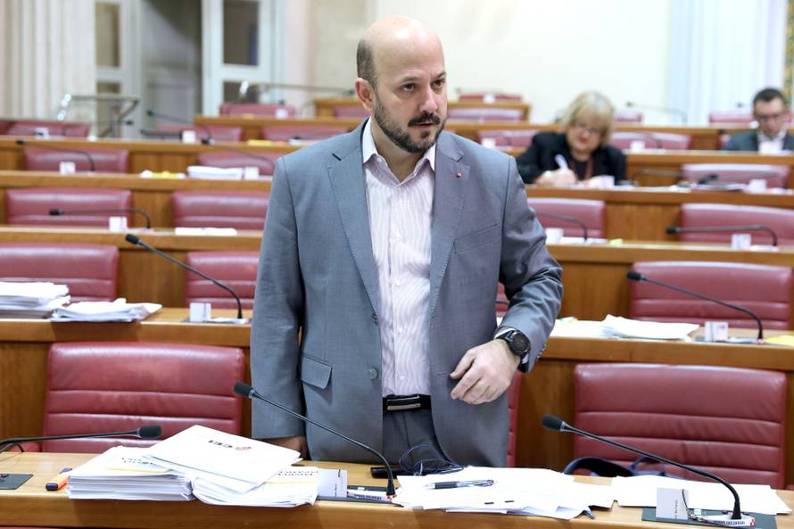 Zagreb: Sabor raspravlja o rebalansu proraÄuna zbog jamstava Uljaniku