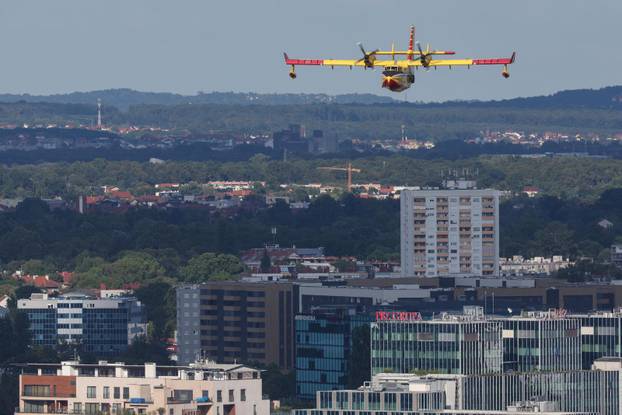 Zagreb: Generalna proba svečanog vojnog mimohoda - zračne snage 