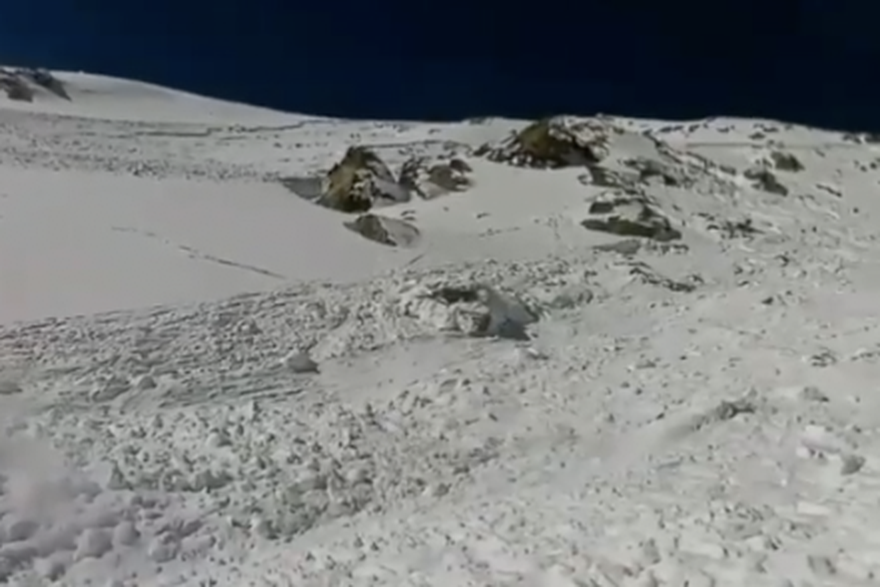 Snowborder za dlaku izbjegao smrtu snježnoj lavini