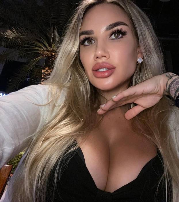 FOTO Mlada mama pokazala sve: Pogledajte zašto je Alina hit na društvenim mrežama...