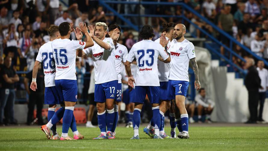 Posušje: Prijateljska utakmica Posušje - Hajduk u rasprodanom stadionu