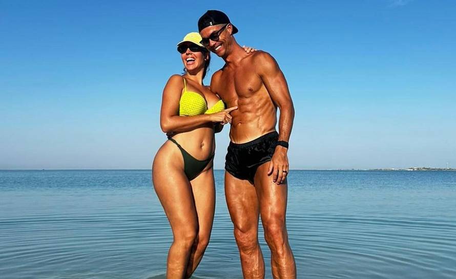 Iako su svi očekivali luksuz, Ronaldo i Georgina vjenčali su se u svom dnevnom boravku