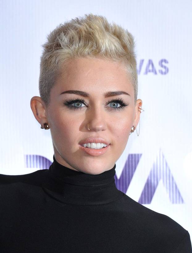 Miley Cyrus izrasla je iz djevoj?ice u ženu sa stilom 