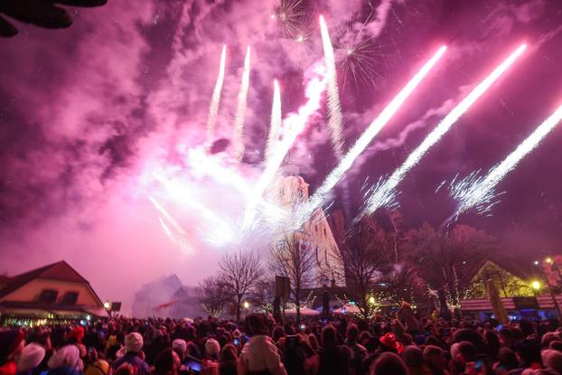 Zatvaranje 200. Samoborskog fašnika spaljivanjem princa Fašnika 