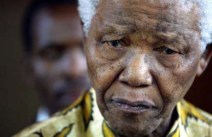 Mandela je operiran: Osjeća se dobro i uskoro izlazi iz bolnice