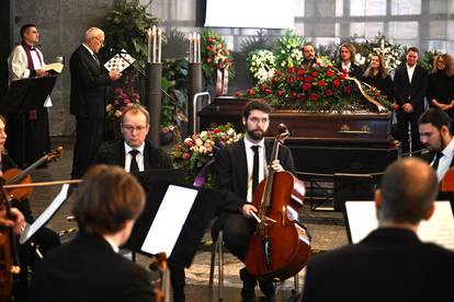 FOTO Kolege, obitelj i političari oprostili se od violinista Tonka Ninića na groblju Mirogoj...