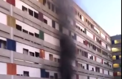 Zapalio se auto u Novom Jelkovcu: 'Sve se jako dimilo'
