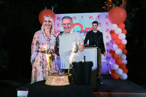 Zagreb: Promocija ekskluzivne glazbene edicije 25 greatest hits te proslava rođendana Croatia Recordsa