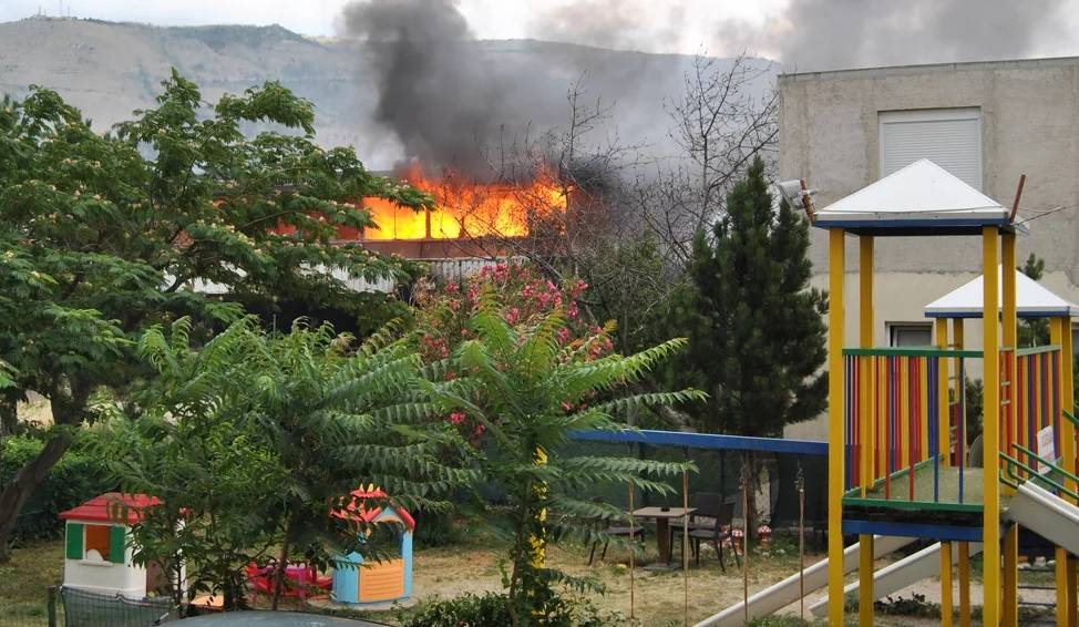 Triler u Mostaru: Likvidirao je mladića i zapalio cijelu zgradu