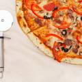 Pizza se uz mali trik može podgrijati u mikrovalnoj pećnici i ostati ukusna i jako hrskava