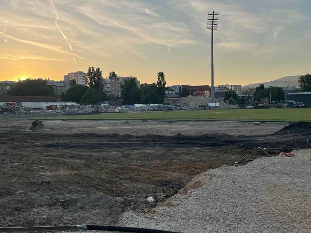 FOTO Stadiona u Kranjčevićevoj više nema! Srušili ga do temelja