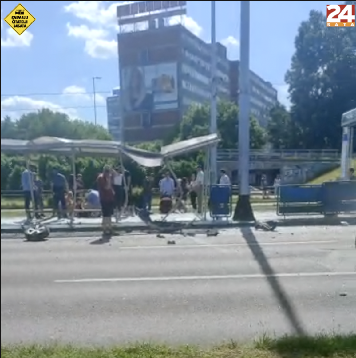 VIDEO Pogledajte kaos nakon prometne na tramvajskoj stanici