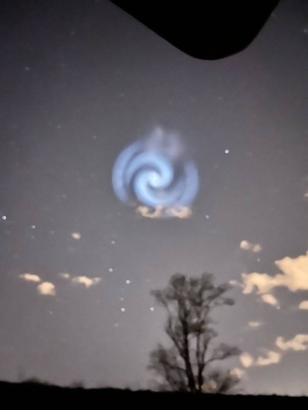 FOTOGALERIJA Wow, kakvi nevjerojatni prizori na nebu! 'Vidjeli smo plavičasto svjetlo'