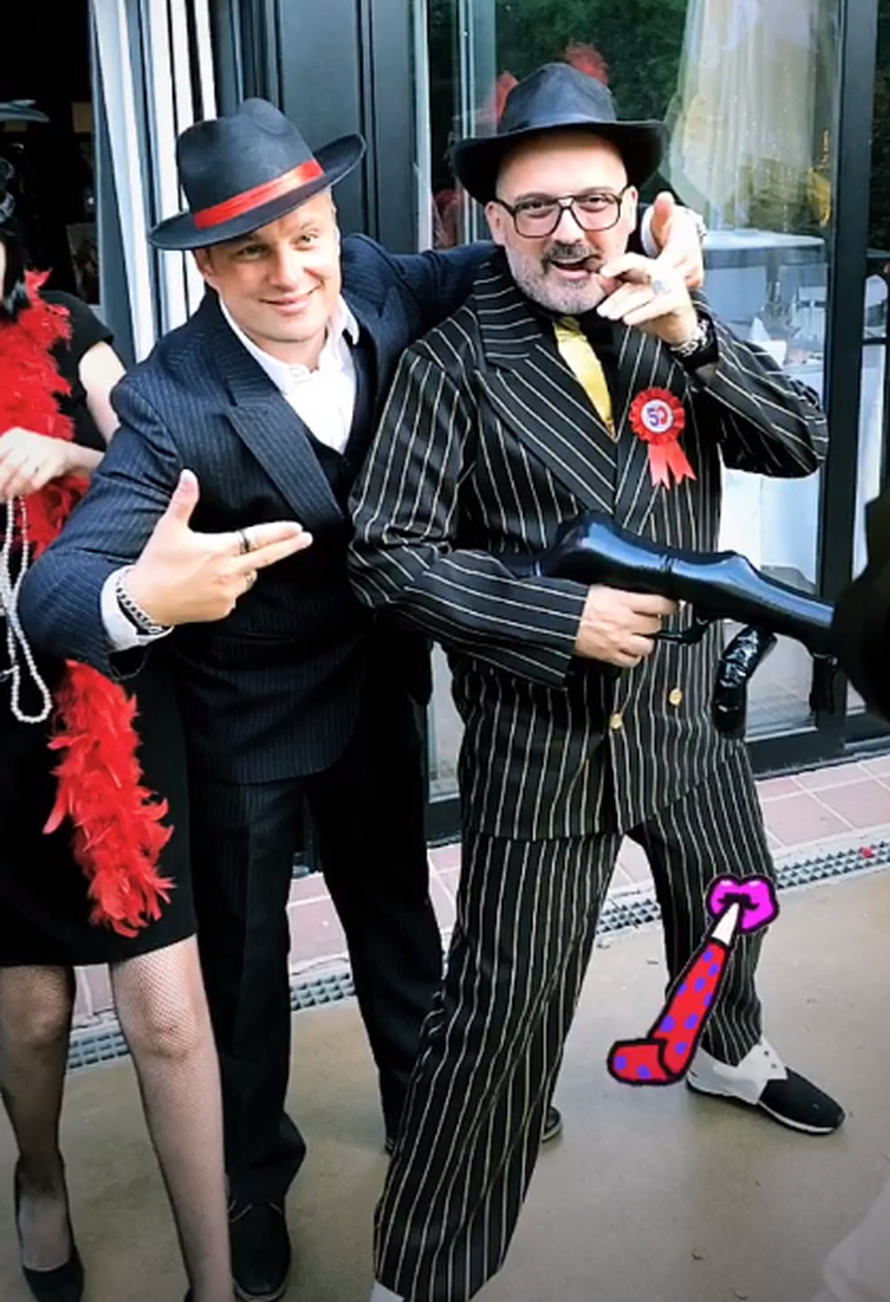 Kaos na Tonyjevom rođendanu: Litre viskija i atraktivne cure