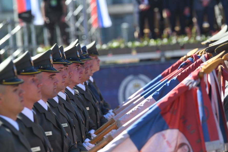 Beograd: Vojna parada "Snaga jedinstva" na kojoj je sudjelovalo oko deset tisuca pripadnika