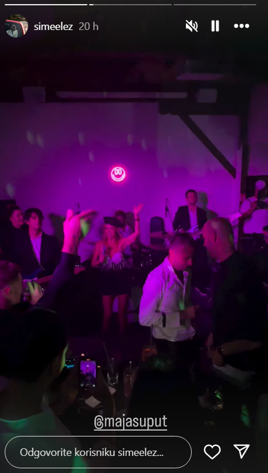 Nema fešte bez Maje Šuput! Slavlje je pretvorila u koncert, a Šime nije skidao kameru s nje