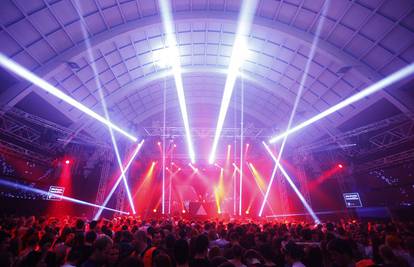 Više od 2000 ljudi plesalo je na Electronic Beatsu u Zagrebu