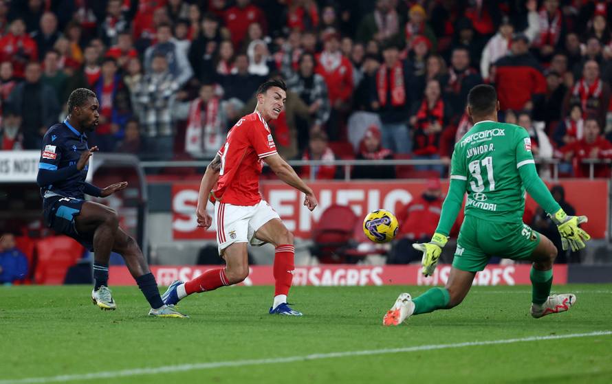 Primeira Liga - Benfica v Famalicao