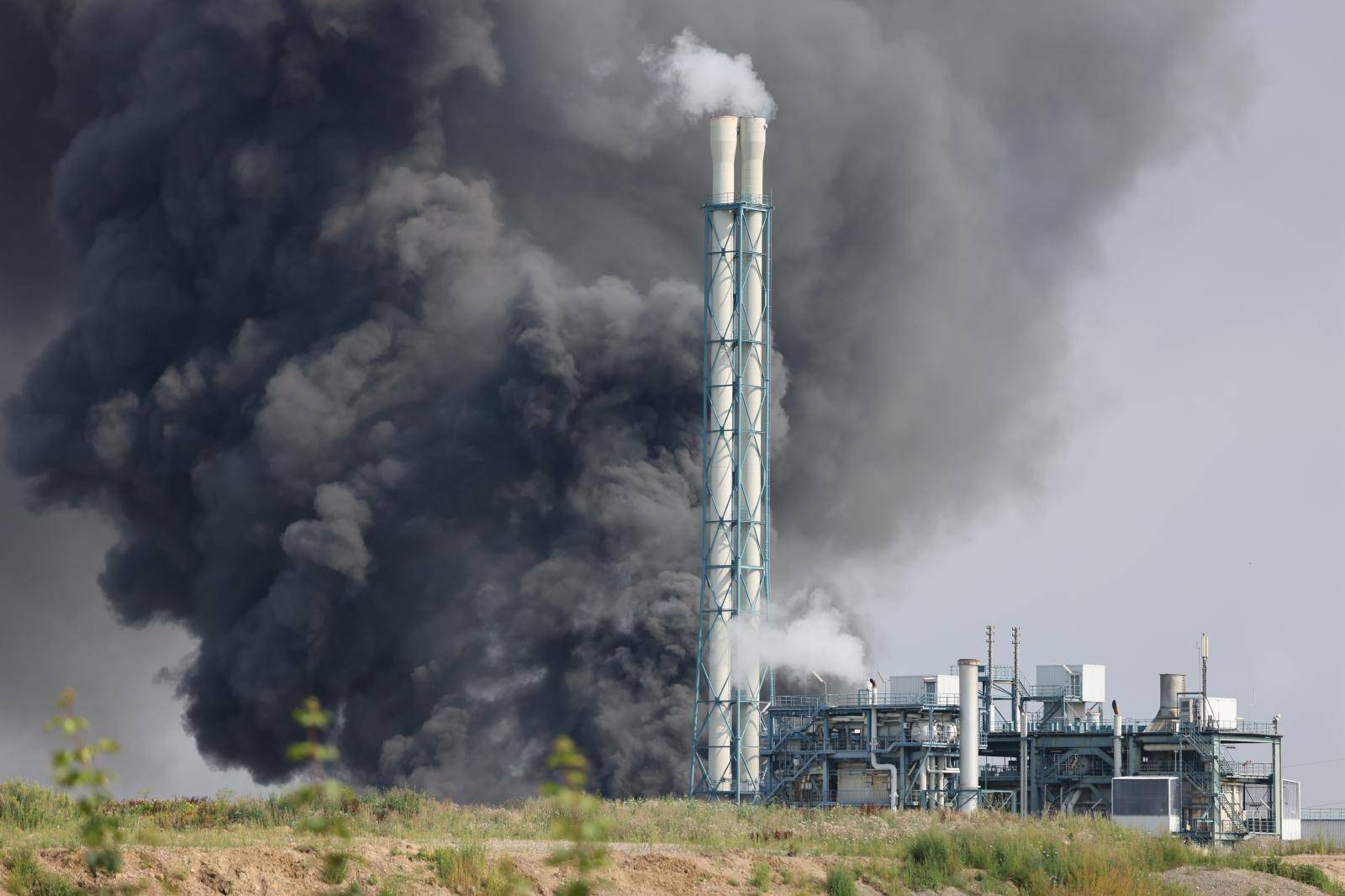 Cloud of smoke over Chempark Leverkusen