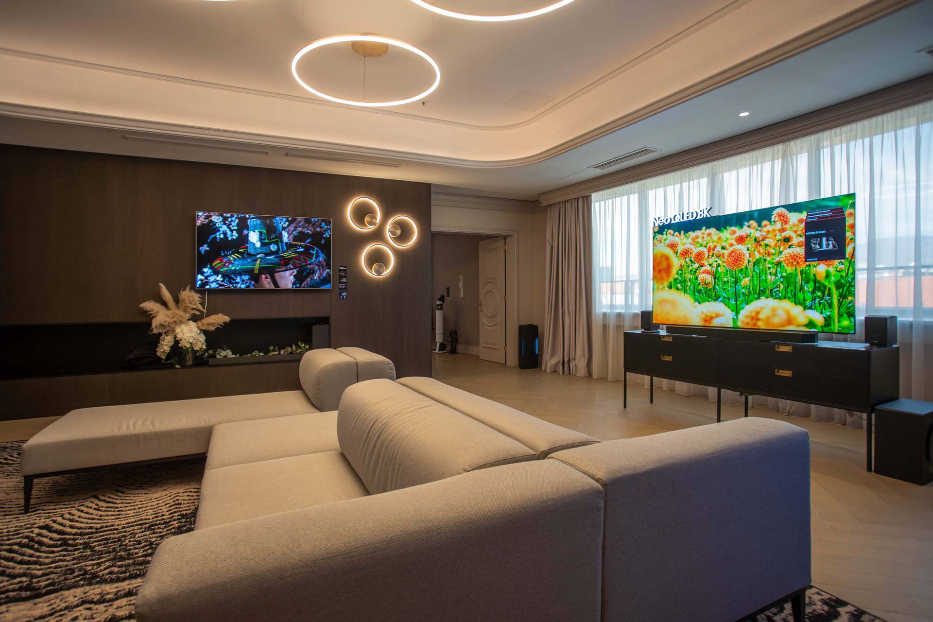 Samsung u Zagrebu predstavio nove Neo QLED 8K televizore