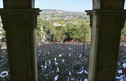 Gruzija: 10.000 ljudi protiv predsjednika Sakašvilija