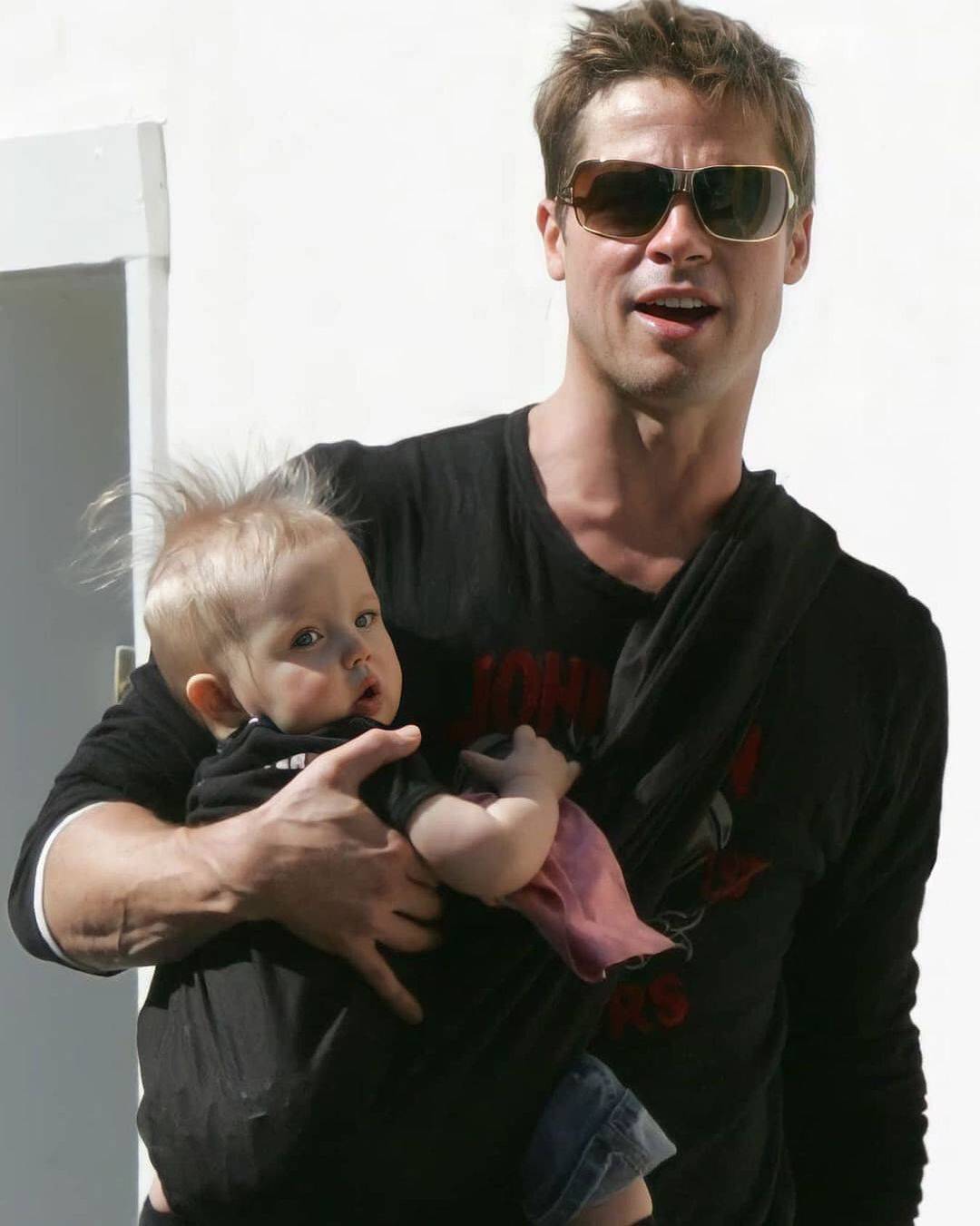Brad Pitt zabrinuo fanove: Iz bolnice su ga izveli u kolicima