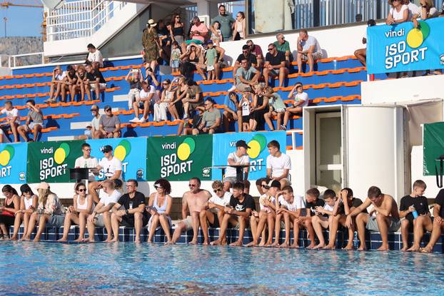 Split: Sportsko-humanitarno natjecanje "Najluđi skakač Hrvatske"