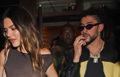Kendall Jenner na spoju s novim dečkom u prozirnom topiću i bez grudnjaka: On pucao od ponosa