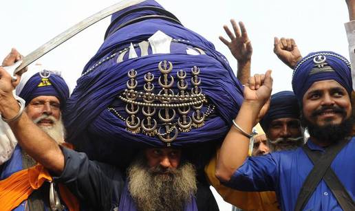 Baba 'Balwant' Singh ponosi se najvećim turbanom