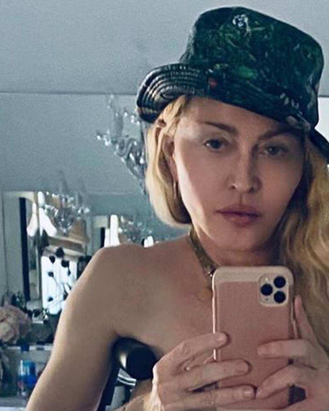 Instagram cenzurirao Madonnu, širila je teorije zavjere o koroni