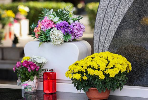 Split: Blagdan Svih svetih i Dušni dan na Lovrincu