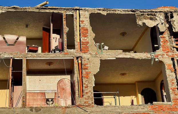 Aftermath of Colombia earthquake, in Cali