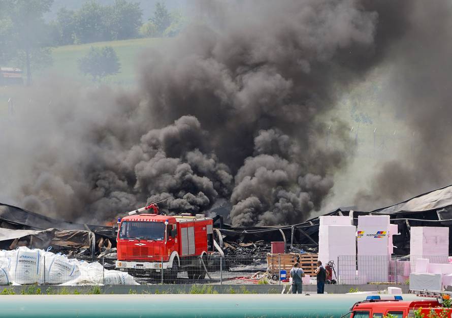 U tvornici Austrotherm u Bihaću izbio požar